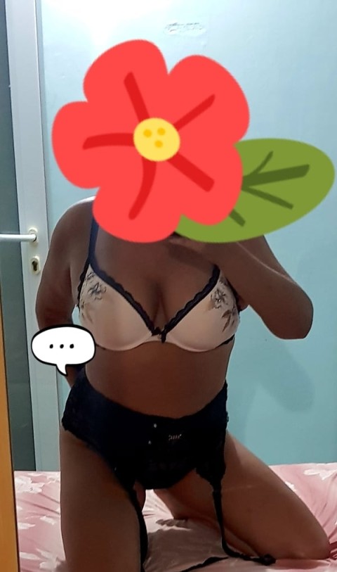 Elena, escortă stăpână în Târgoviște