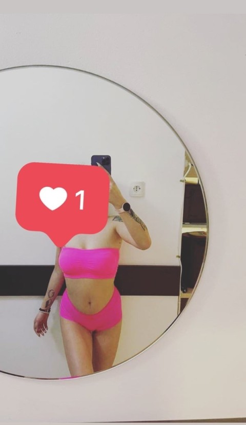 VIP Escortă Tânără în Sector 3