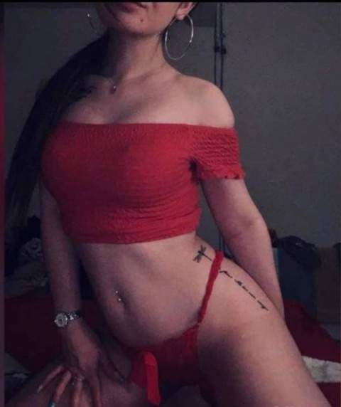 Escortă cu forme exotice în Râșnov